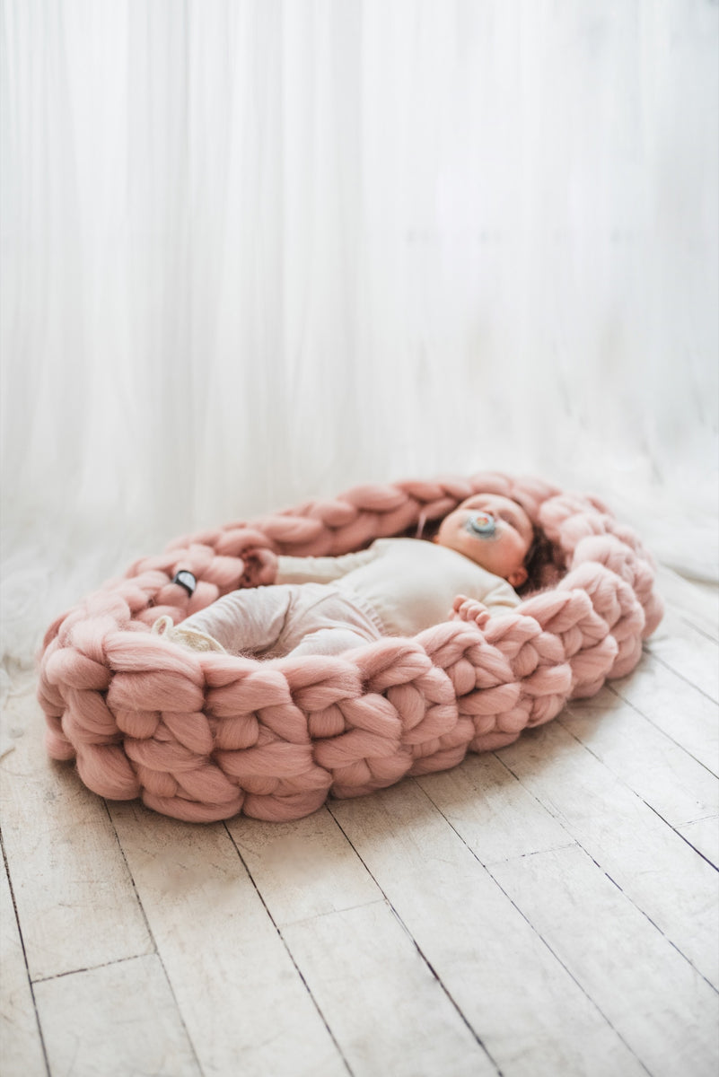 Knitted Baby Nest