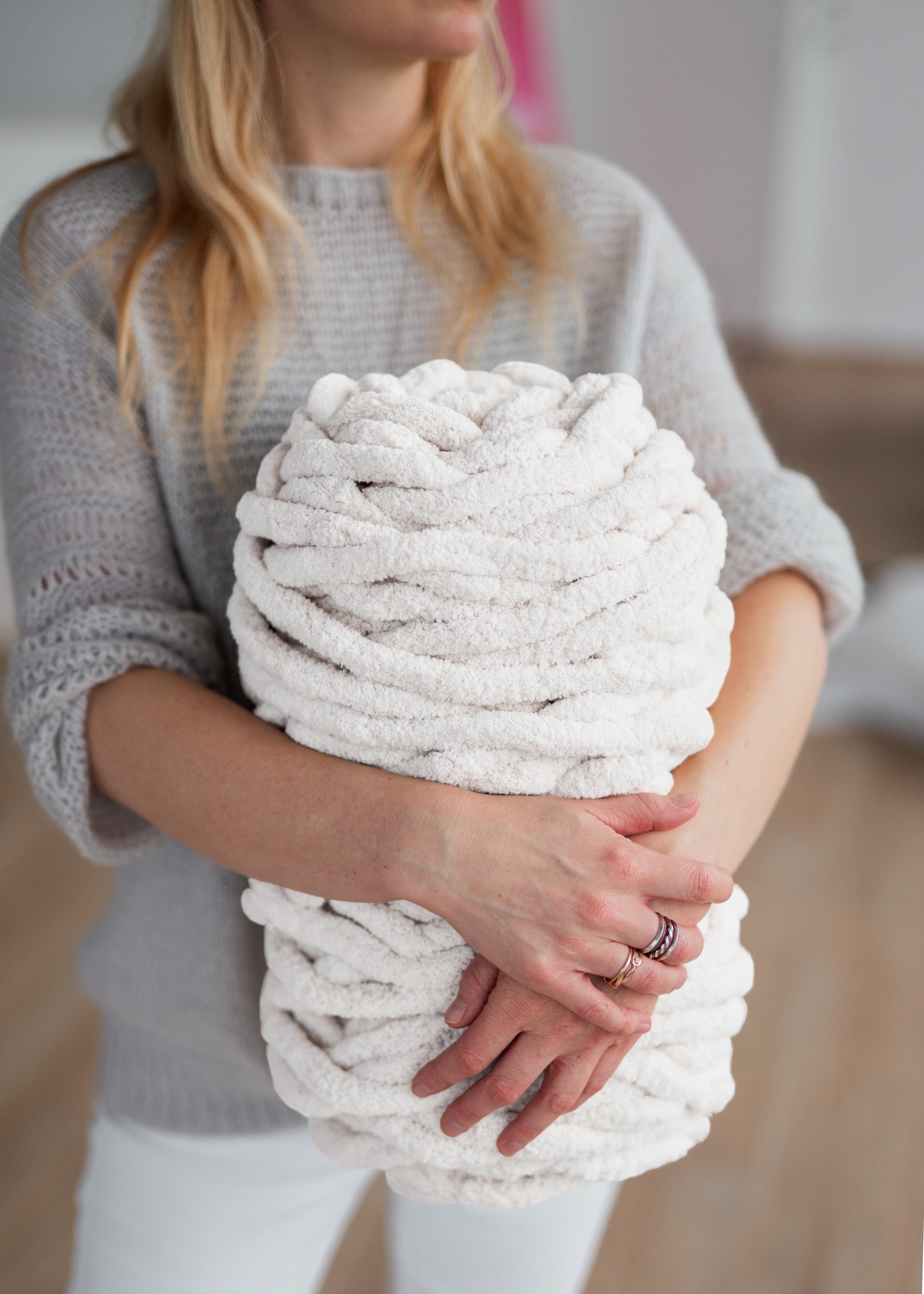 Table No Needles Needed Chunky Knit MEGA Mini By The Metre Chunky