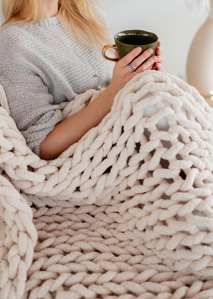 Chunky Knit Chenille Yarn Blanket Beige 11191
