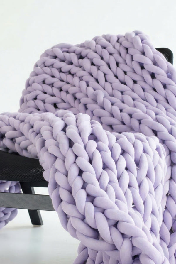 Chunky Knit Tube Yarn Blanket Lavender 134