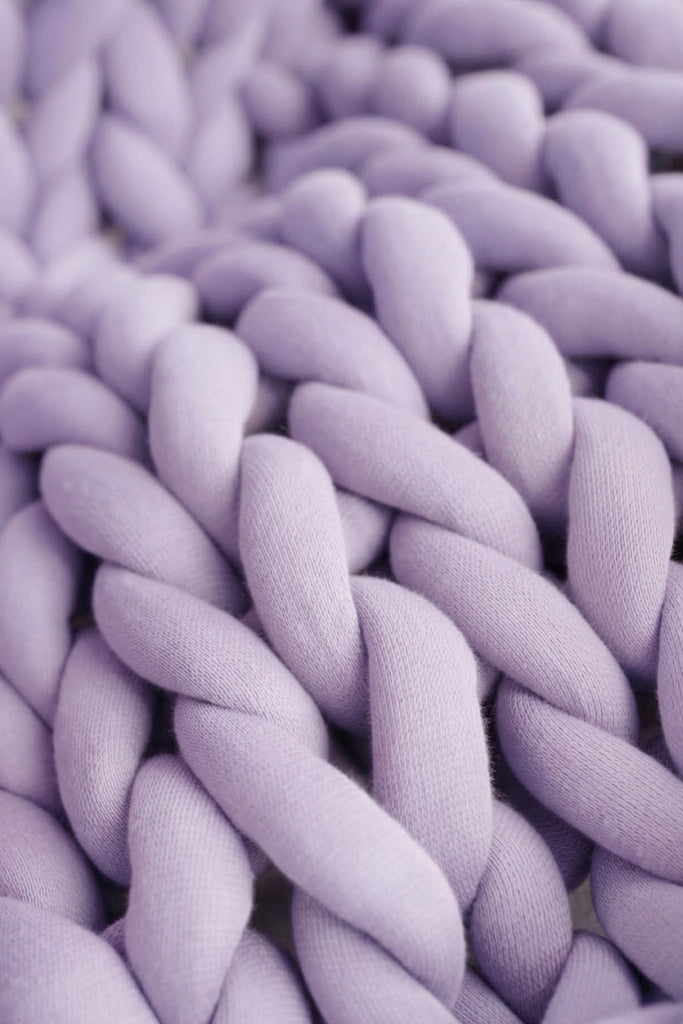 Chunky Knit Tube Yarn Blanket Lavender 135