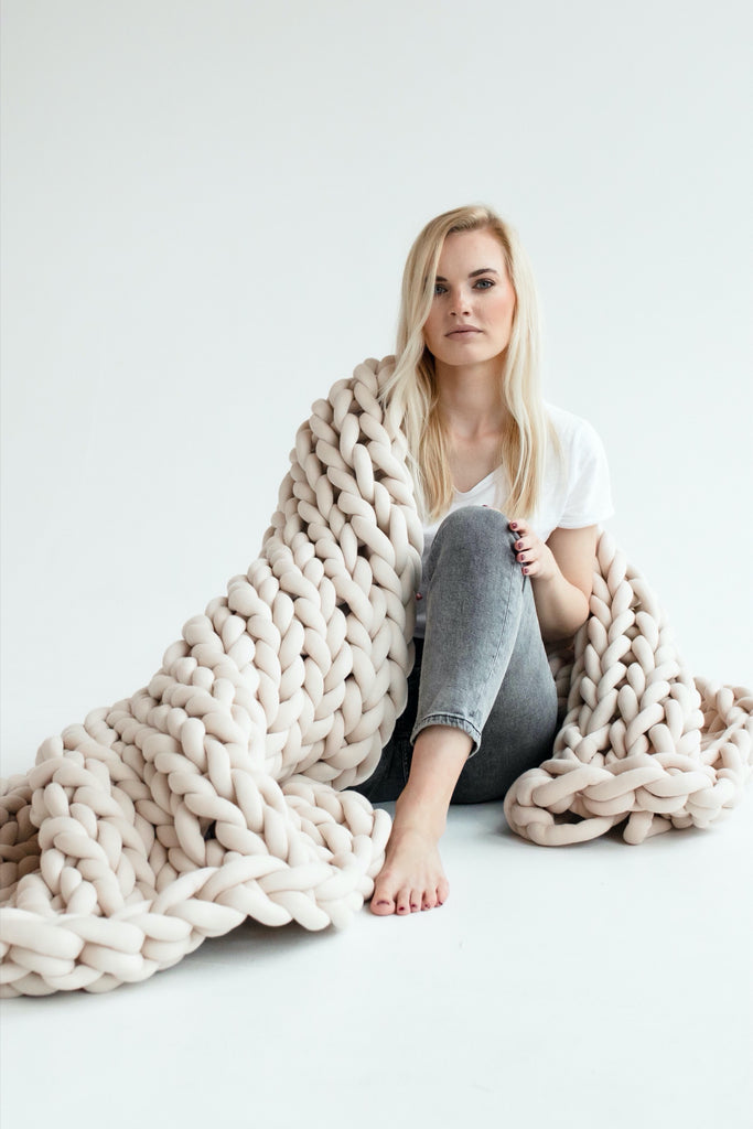 Chunky Knit Blanket Weighted Blanket Giant Blanket Tube Yarn Blanket Beige 261 Vertical