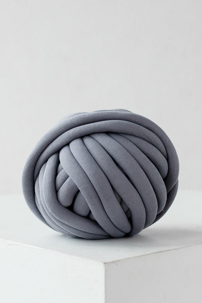 Cotton Tube Yarn Diy Chunky Yarn Arm Knitting Yarn Tube Yarn Ball Grey 188 Vertical