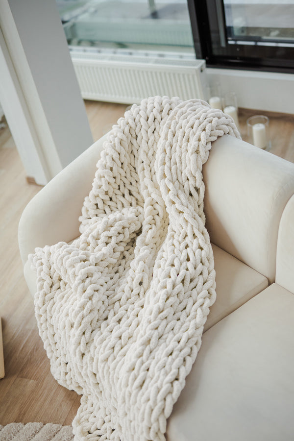 Chunky Knit Chenille Yarn Blanket Cream White 1069