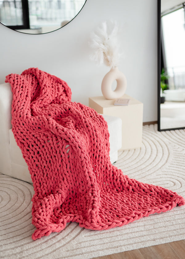 Chunky Knit Chenille Yarn Blanket Pink 1110