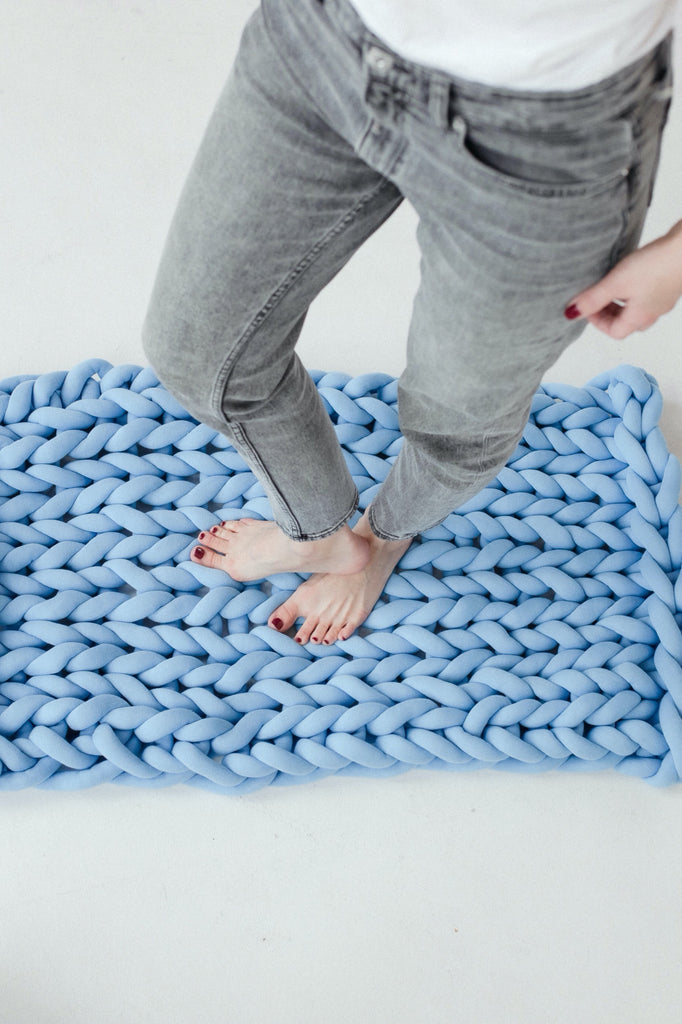 Chunky Knit Rug Braided Rug Knitted Rug Tube Yarn Rug Sky Blue 324 Vertical