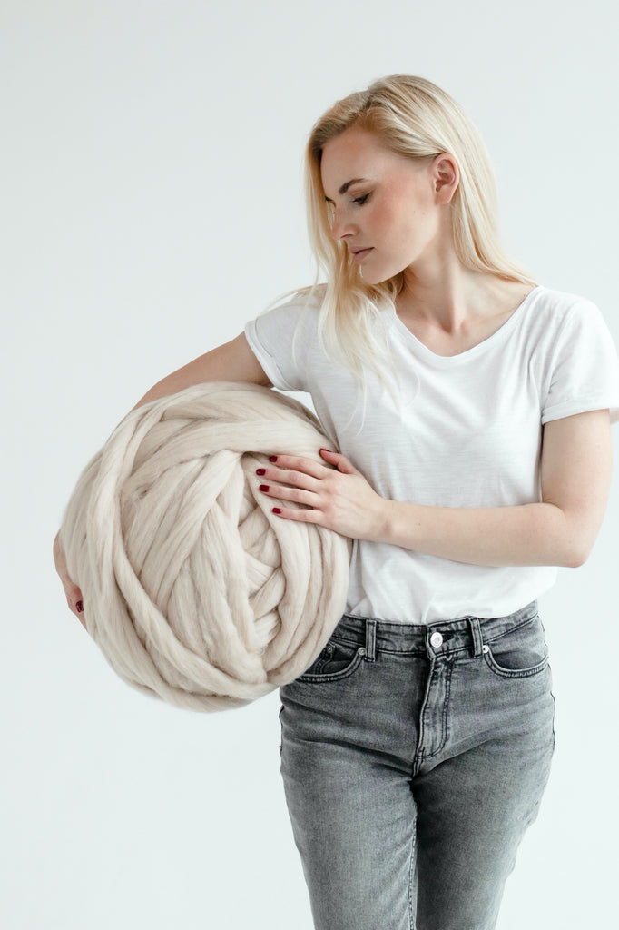 Chunky Yarn for Arm Knitting Blanket Beige Chunky Chenille Yarn