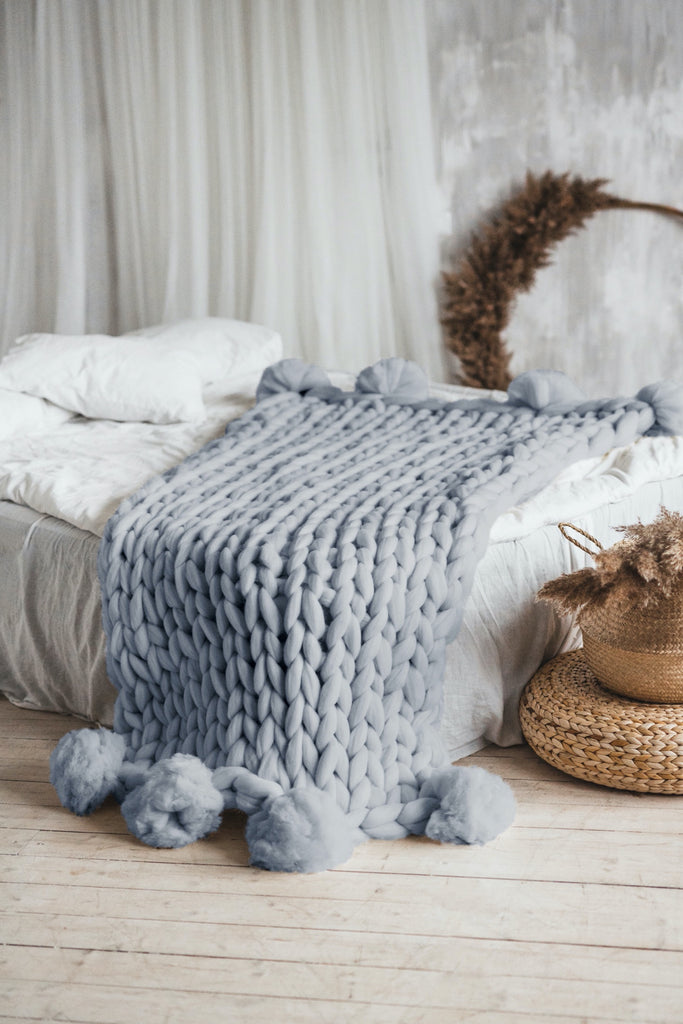 Merino Blanket Chunky Knit Blanket Arm Knitted Pom Pom Chunky Knit Blanket Pom Pom Blanket Grey
