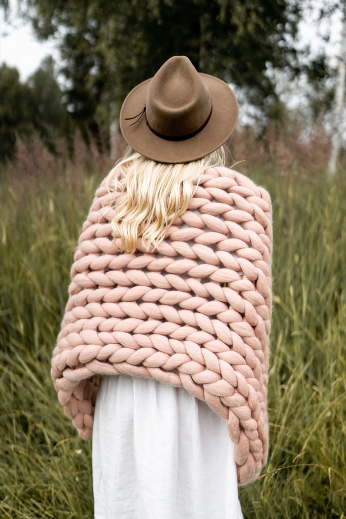 Merino Blanket Cool Throw Blankets Thick Yarn Dusty Pink 60x120